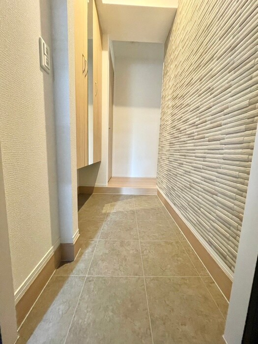 物件内観写真14　(玄関)