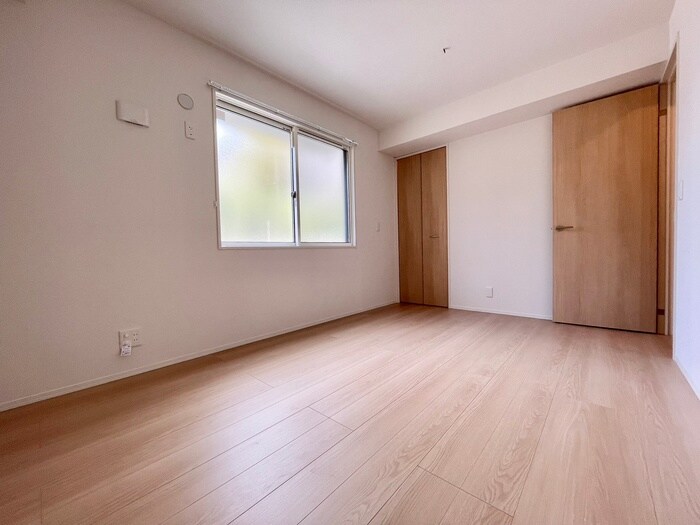 物件内観写真22　(居室)