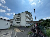 ロイヤルハイツ高塚Ⅱの外観写真