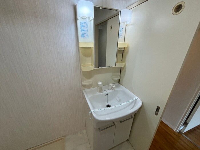 物件内観写真11　(洗面)