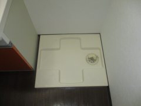 物件内観写真9　(洗濯機置場)