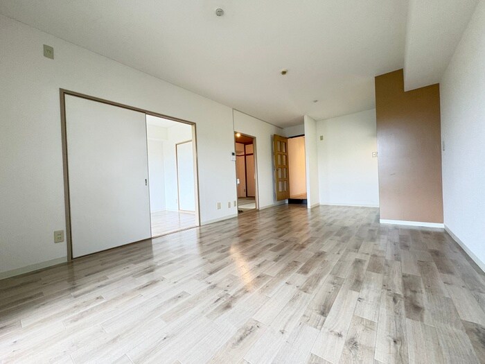 物件内観写真9　(居室)