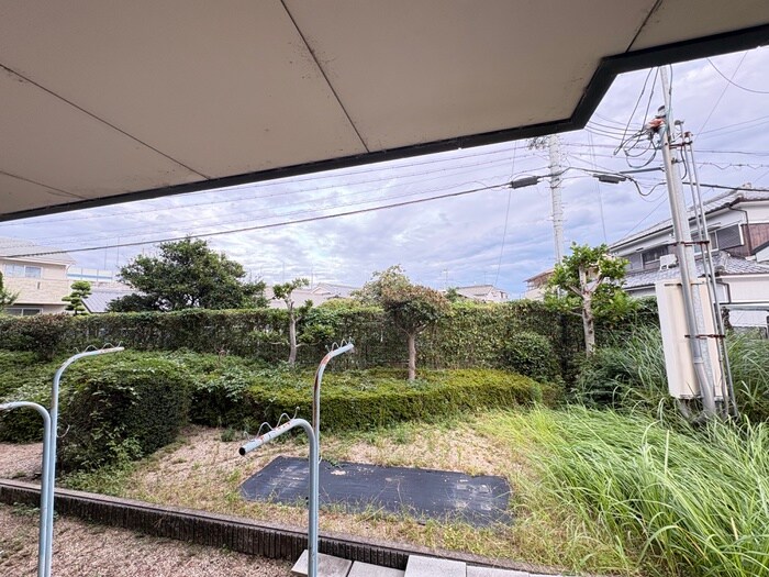 物件内観写真22　(室内からの展望)