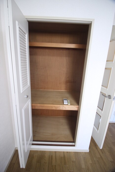 物件内観写真8　(収納)