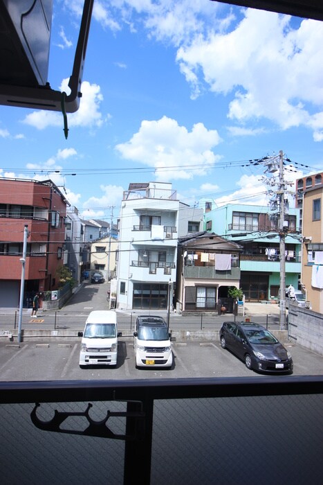 物件内観写真15　(室内からの展望)