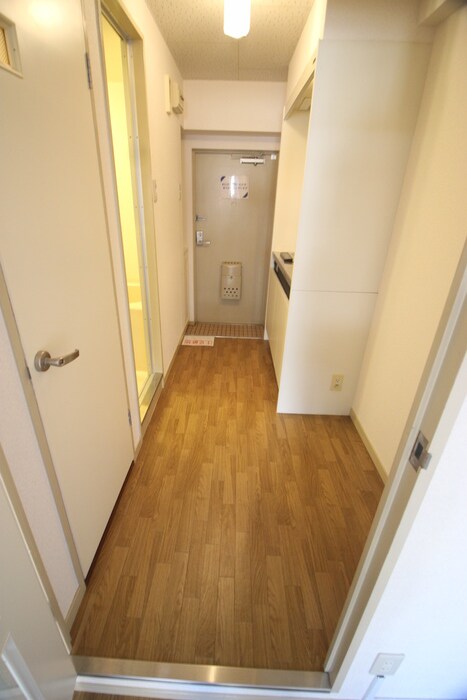 物件内観写真20　(廊下)