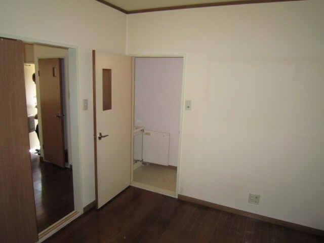 物件内観写真9　(居室)
