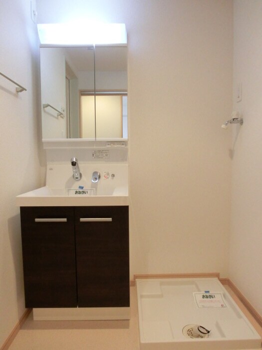 物件内観写真12　(洗面)