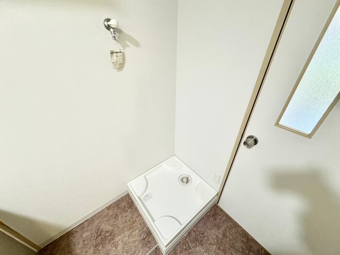 物件内観写真20　(洗濯機置場)