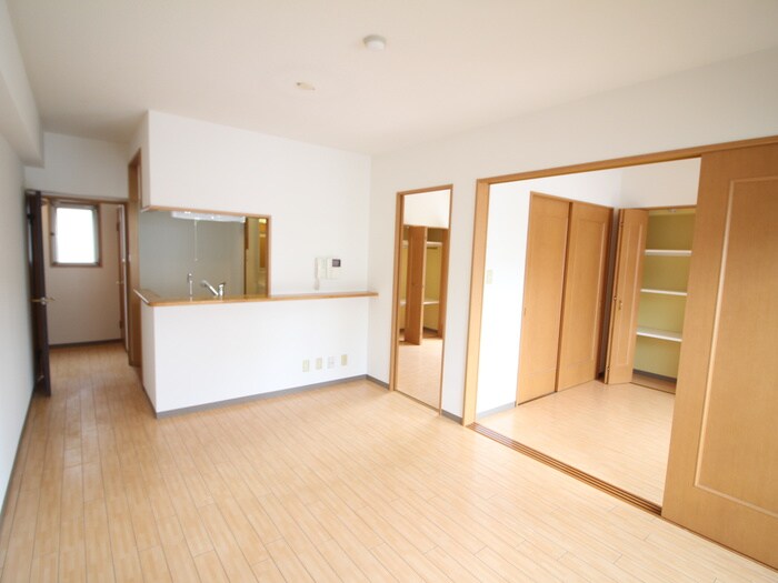 物件内観写真7　(居室)