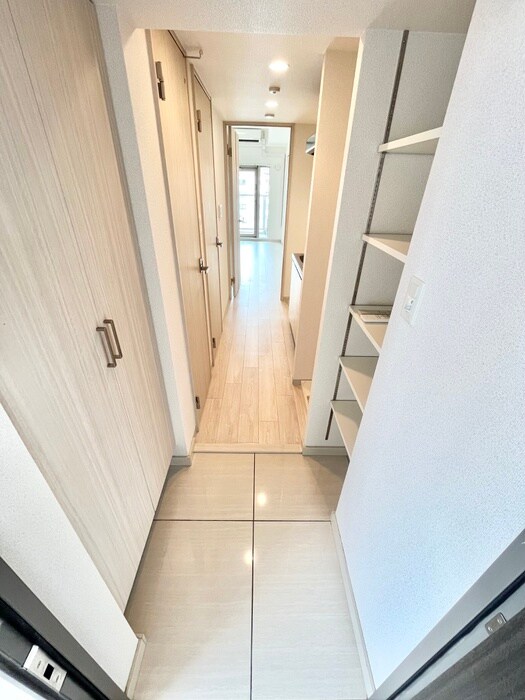 物件内観写真15　(玄関)