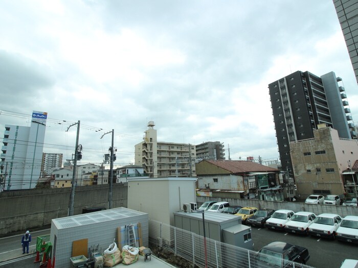 物件内観写真22　(室内からの展望)