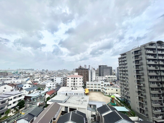 物件内観写真22　(室内からの展望)