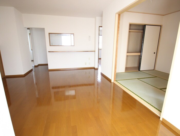 物件内観写真19　(居室)