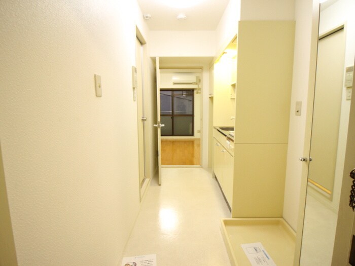 物件内観写真9　(廊下)