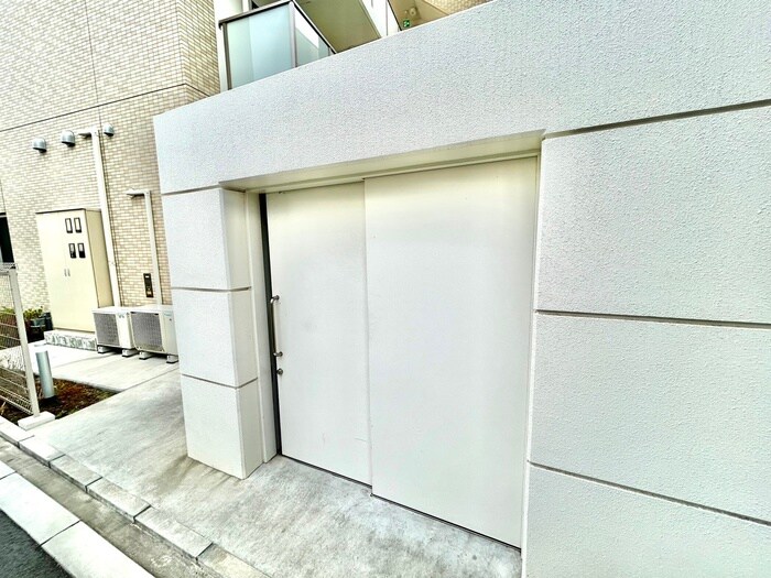 物件外観写真6　(建物設備)