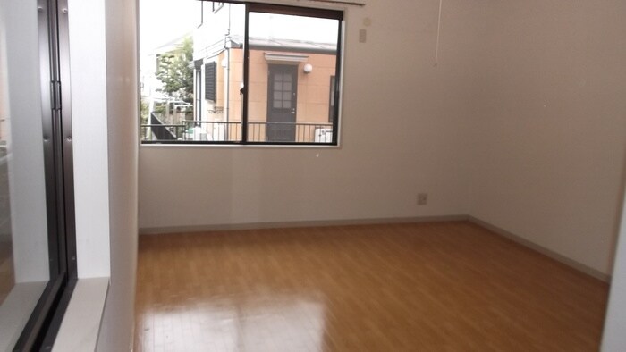 物件内観写真9　(居室)