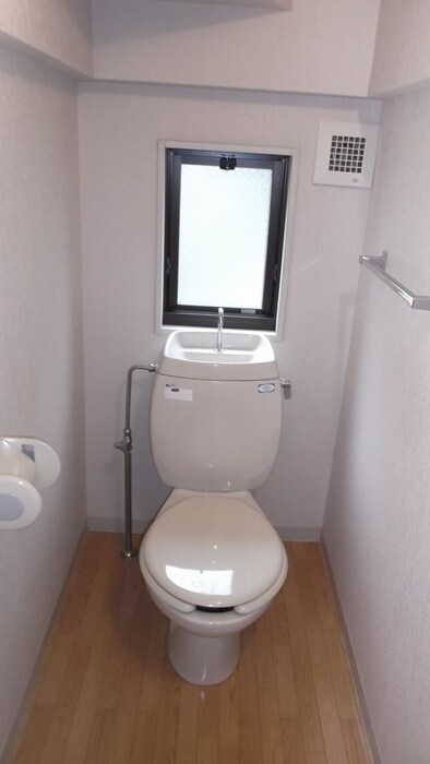 物件内観写真15　(トイレ)