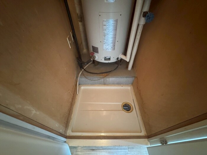 物件内観写真18　(洗濯機置場)