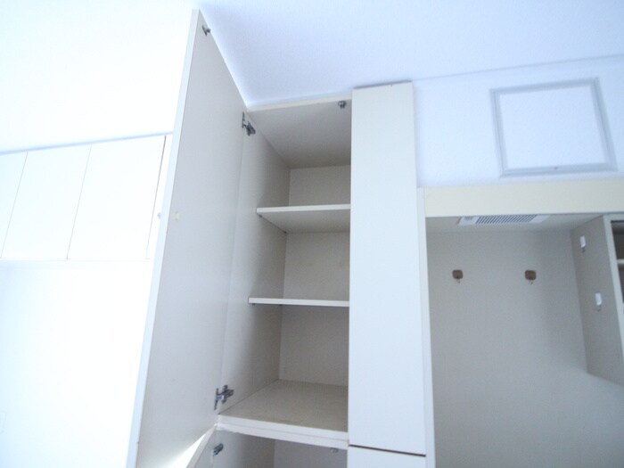 物件内観写真18　(収納)