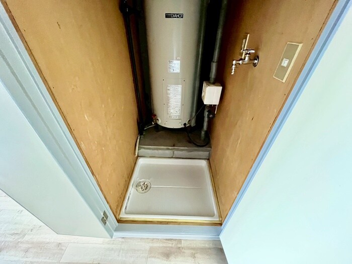 物件内観写真21　(洗濯機置場)