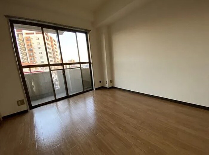 物件内観写真2　(居室)