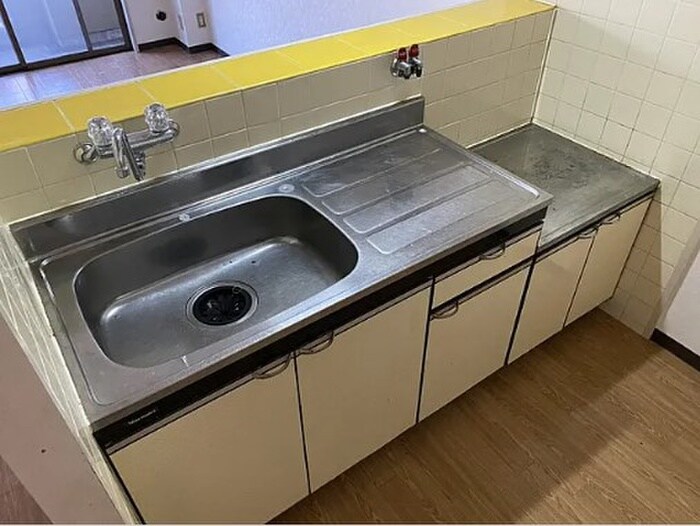 物件内観写真3　(キッチン)