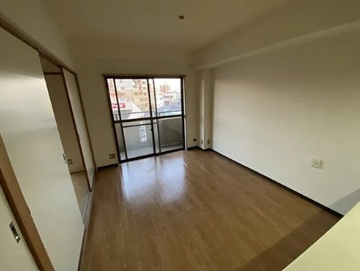 物件内観写真13　(居室)