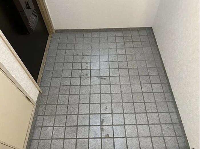 物件内観写真15　(玄関)