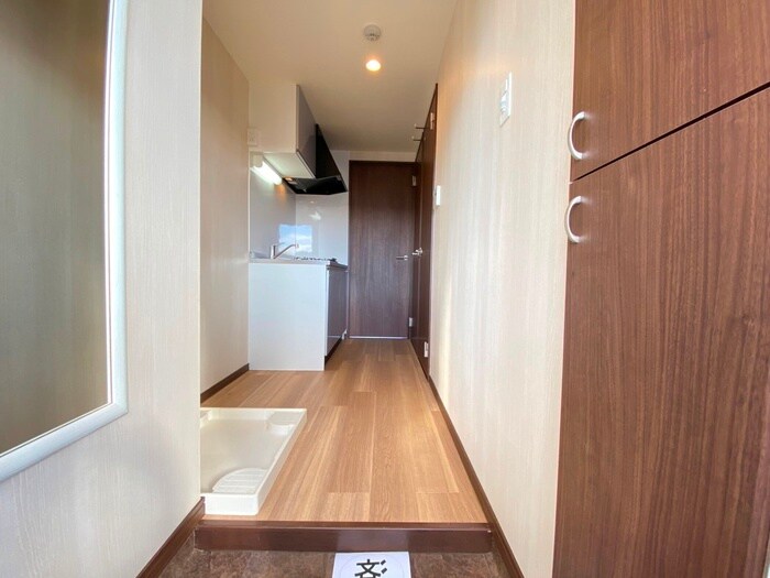 物件内観写真9　(廊下)