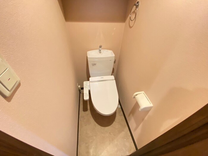 物件内観写真14　(トイレ)