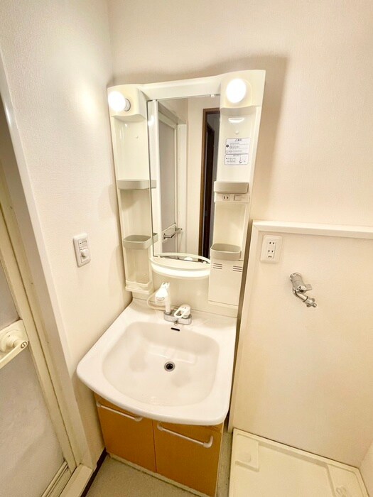 物件内観写真11　(洗面)