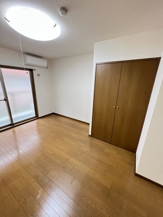 物件内観写真13　(居室)