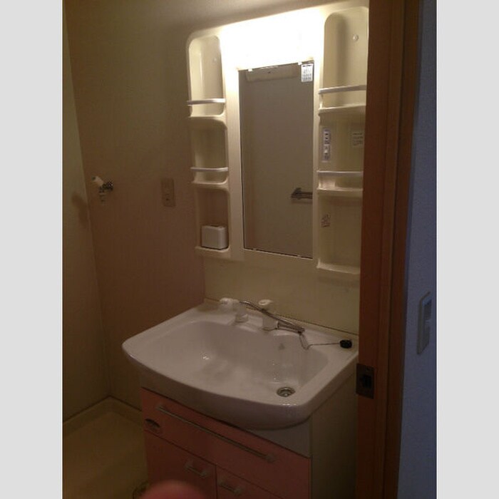 物件内観写真7　(洗面)