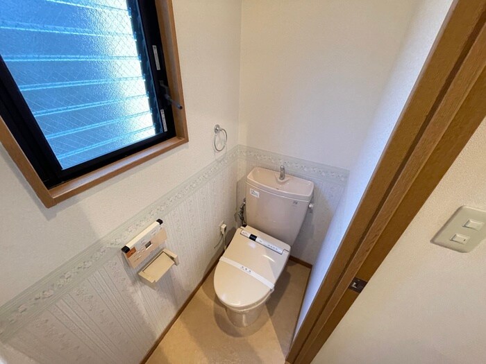 物件内観写真12　(トイレ)