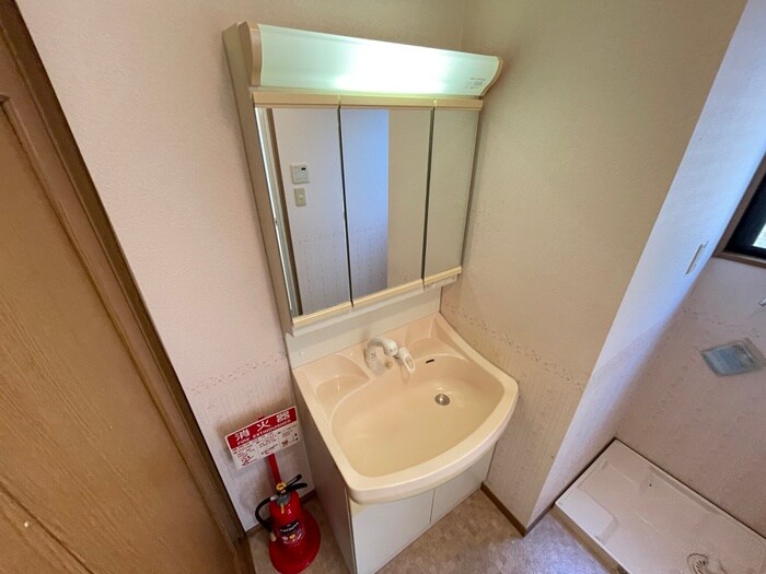 物件内観写真13　(洗面)