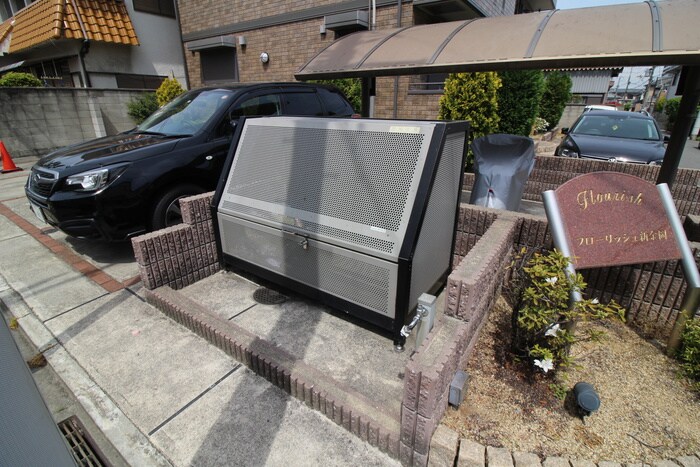 物件外観写真6　(建物設備)