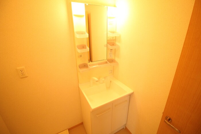 物件内観写真10　(洗面)