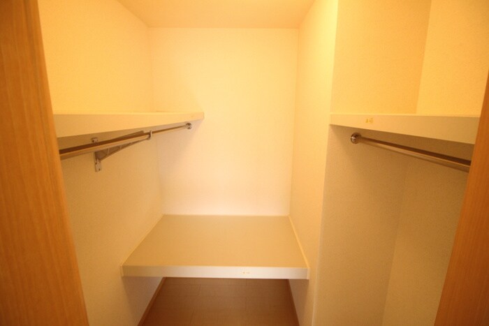 物件内観写真19　(収納)