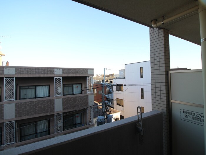 物件内観写真14　(室内からの展望)