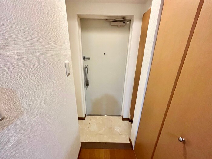 物件内観写真15　(玄関)
