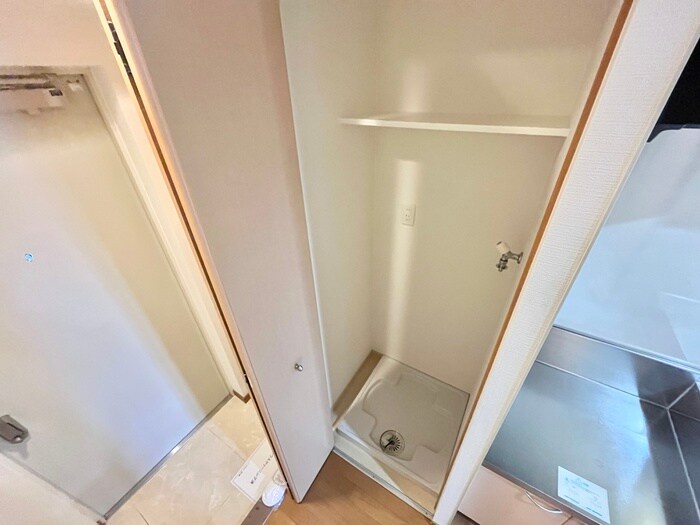 物件内観写真17　(洗濯機置場)