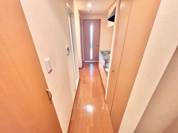 物件内観写真18　(廊下)