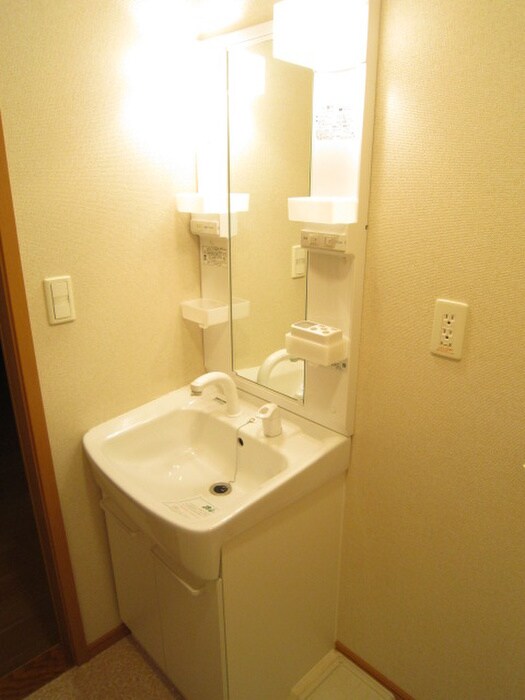 物件内観写真11　(洗面)