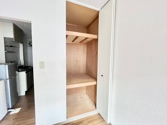 物件内観写真15　(収納)