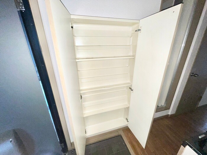 物件内観写真19　(靴箱)
