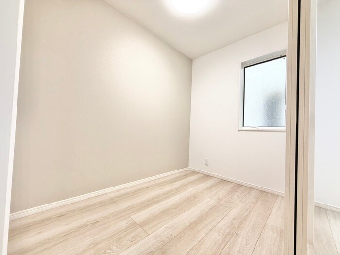 物件内観写真9　(居室)