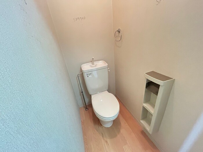 物件内観写真13　(トイレ)