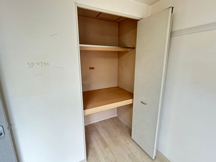 物件内観写真14　(収納)