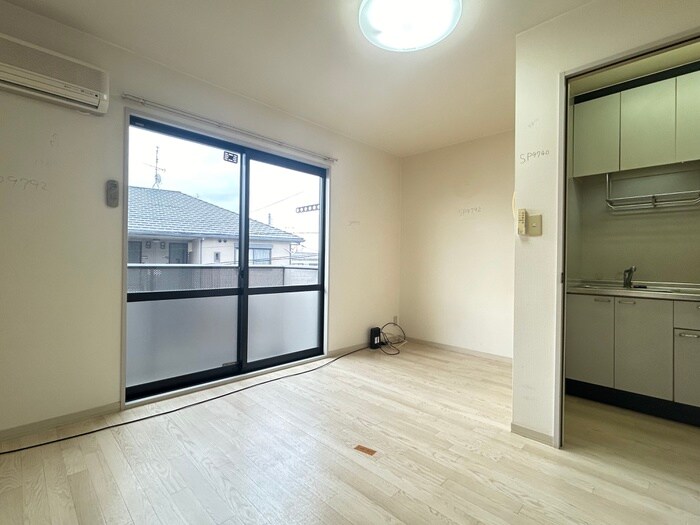 物件内観写真15　(居室)